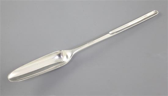 An early George I silver marrow scoop, Length 220mm Weight 1.7oz/55grms